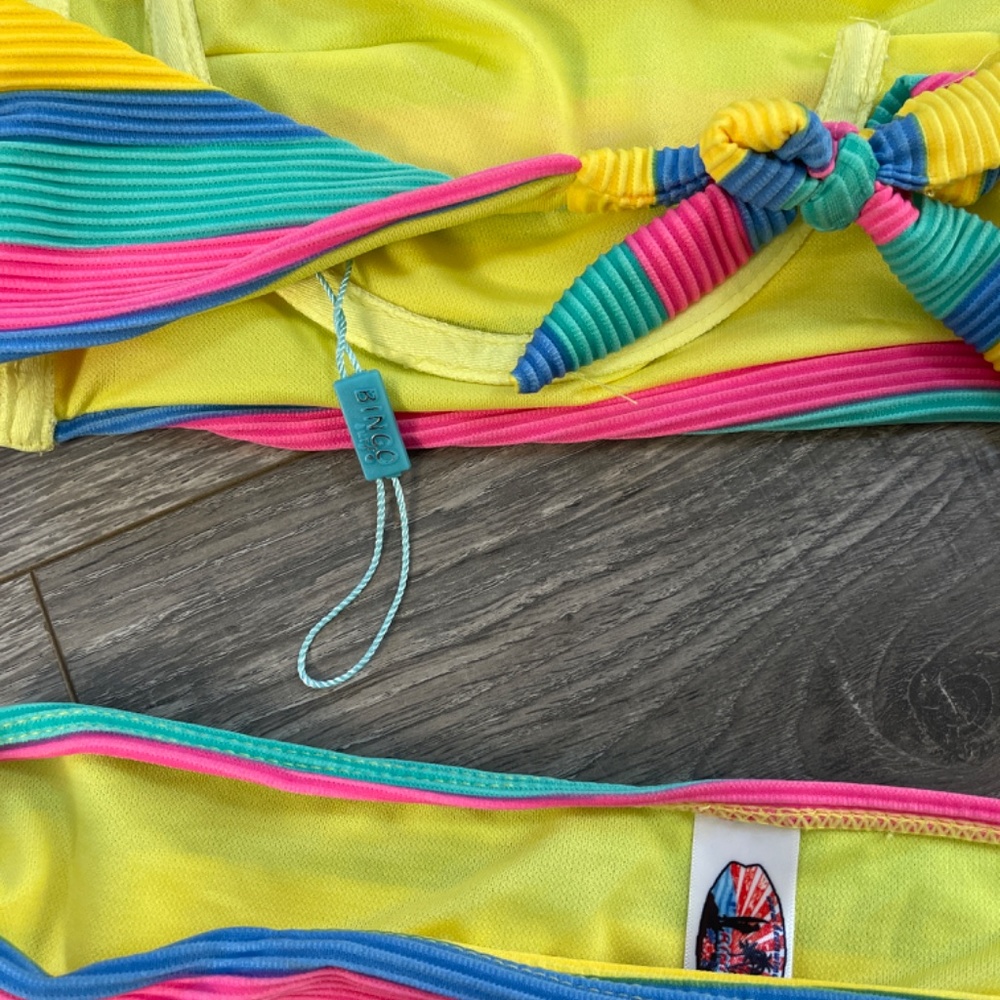 Bikini bundle - Picture 4 of 5